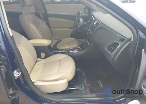 2014 Chrysler 200 Limited z USA, uszkodzony, nr VIN 1C3CCBCG1EN136029